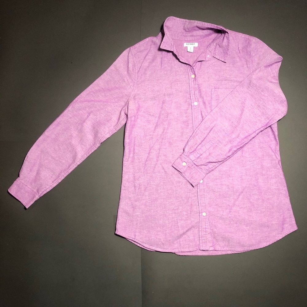 Lavander Old Navy Botton Down SZ M shirt